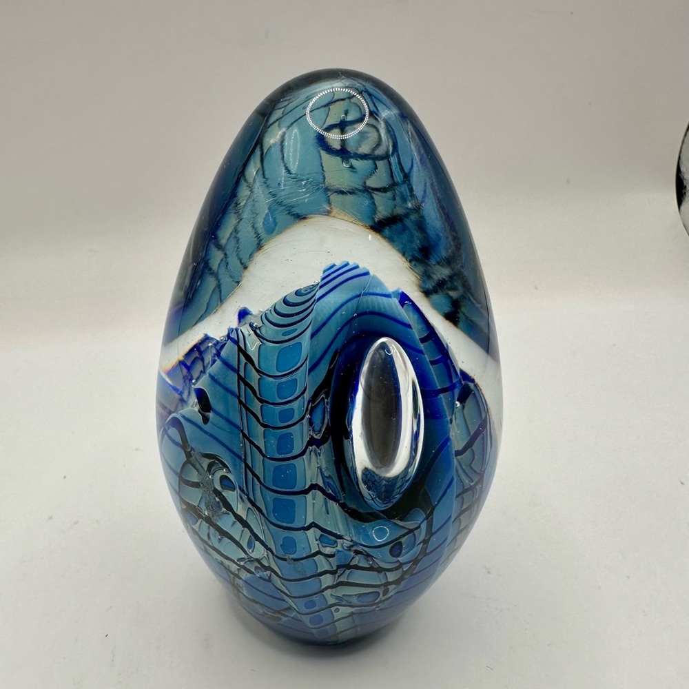 SOLD Vintage ROBERT EICKHOLT Studio Art Glass REPTILE SERIES Egg Paperweight '94